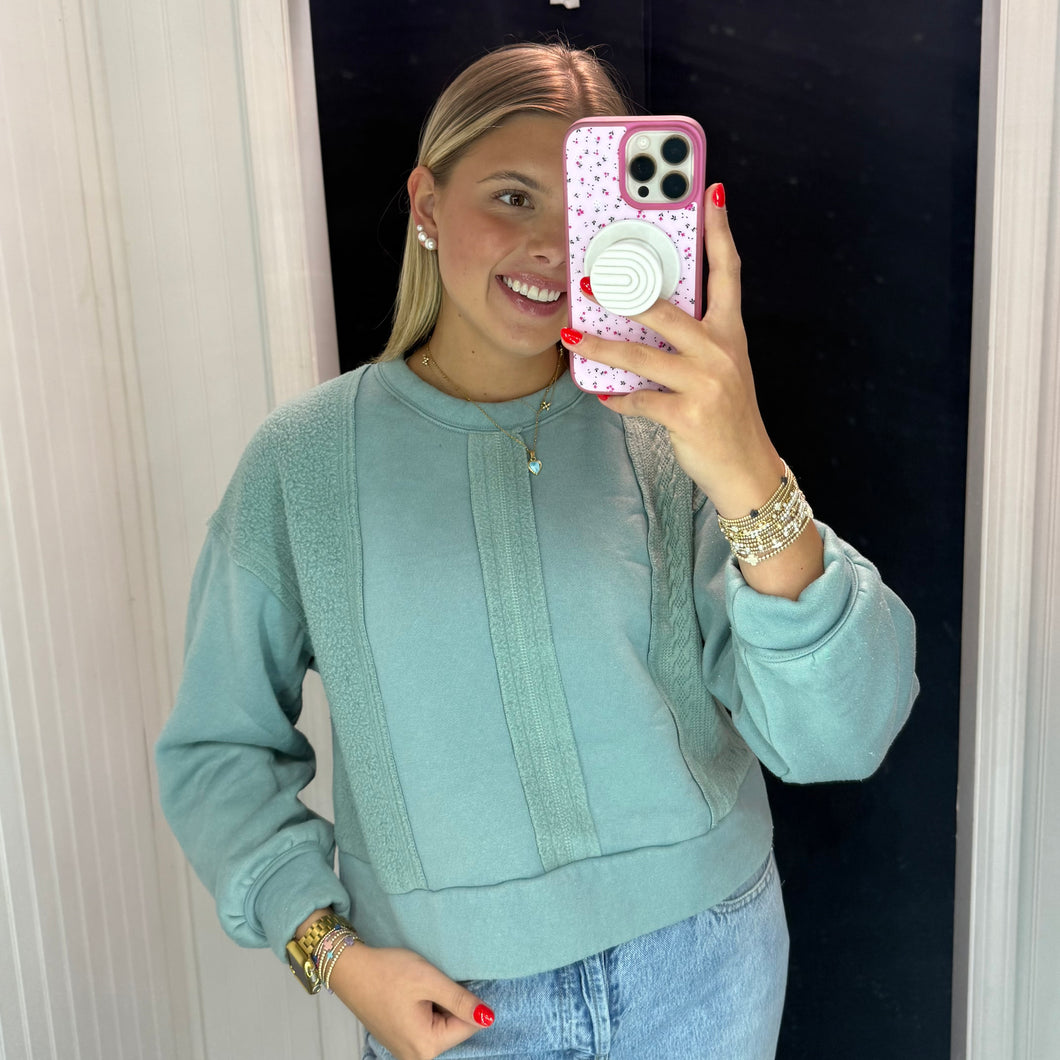 Cozy Up Top ~ Sage