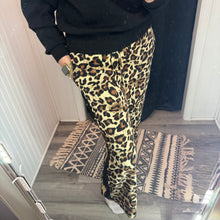 Load image into Gallery viewer, Lovely Leopard Pant