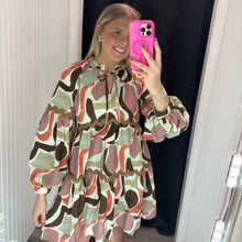 Load image into Gallery viewer, Fallin&#39; Into You Dress