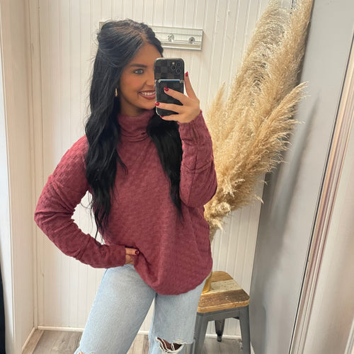 Cozy Up Top -BURGUNDY