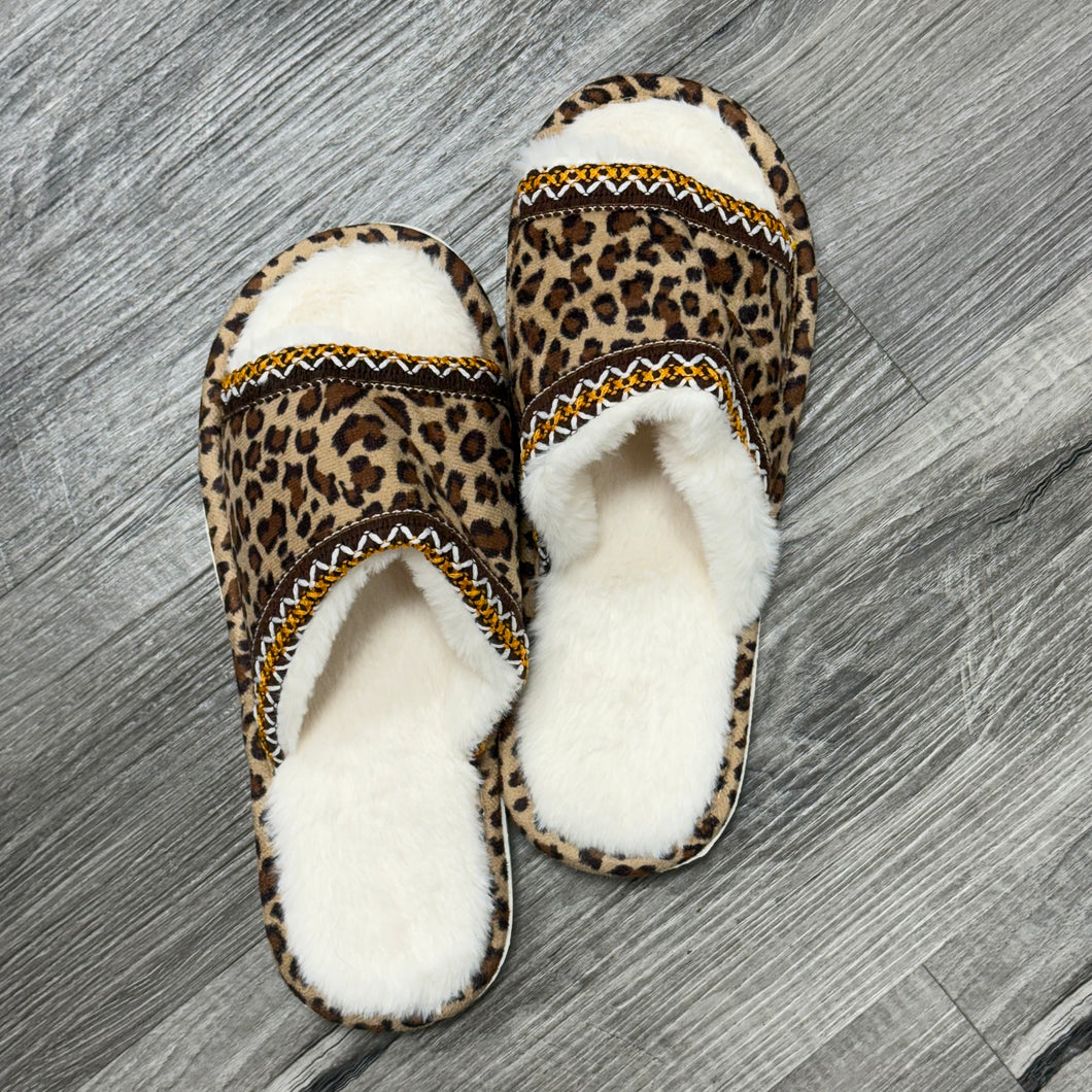 Faux Fur & Suede Slippers - Leopard